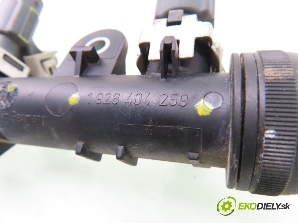 OPEL CORSA C (X01) HB 2002 44,00 1 - Z 10 XEP 998,00 lišta vstřikovací 0280151075 ; 1928404259 ; 0280155965 (Vstřikovací lišta)