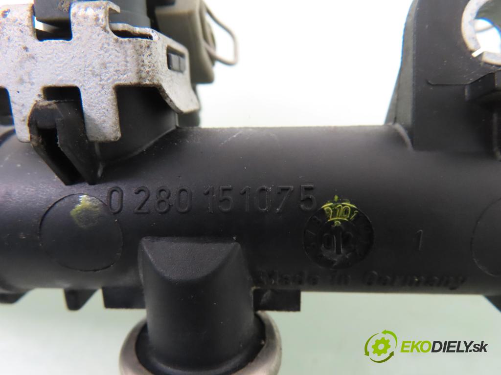 OPEL CORSA C (X01) HB 2002 44,00 1 - Z 10 XEP 998,00 lišta vstřikovací 0280151075 ; 1928404259 ; 0280155965 (Vstřikovací lišta)