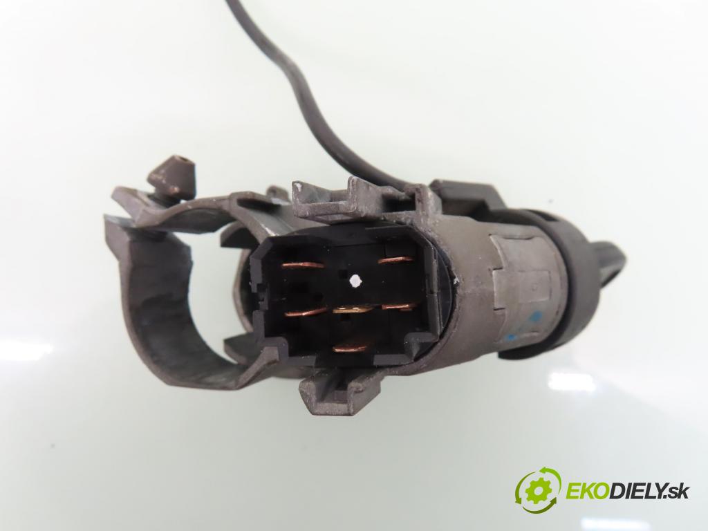 VW POLO (6N1) HB 1995 33,00 1.0 45 - AEV 1043,00 spinačka / imobilizéra IMMO / Riadiaca jednotka 0261203744 ; 830906026AC ; 357905851D