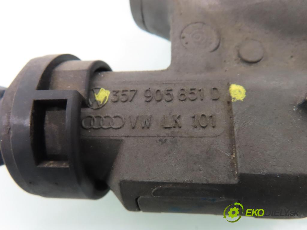 VW POLO (6N1) HB 1995 33,00 1.0 45 - AEV 1043,00 spinačka / imobilizéra IMMO / Riadiaca jednotka 0261203744 ; 830906026AC ; 357905851D