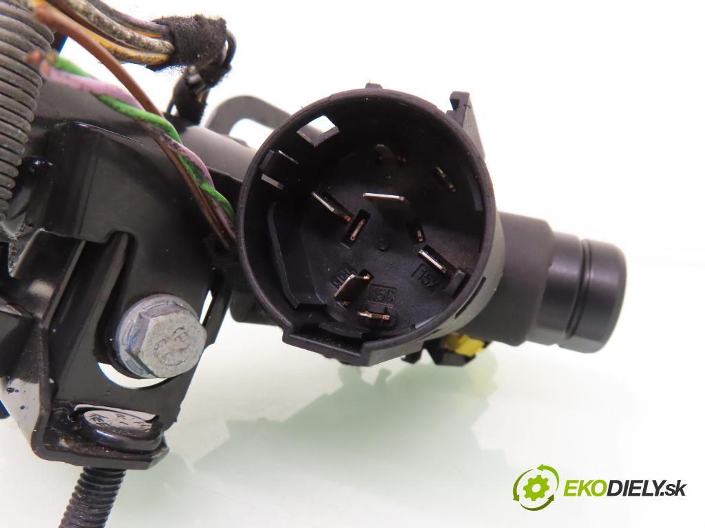 MERCEDES-BENZ KLASA A (W168) HB 1998 60,00 1.4 A 140 82 - M 166.940 1397,00 spinačka A1684820184 ; A1684600916 (Spínacia skrinka)