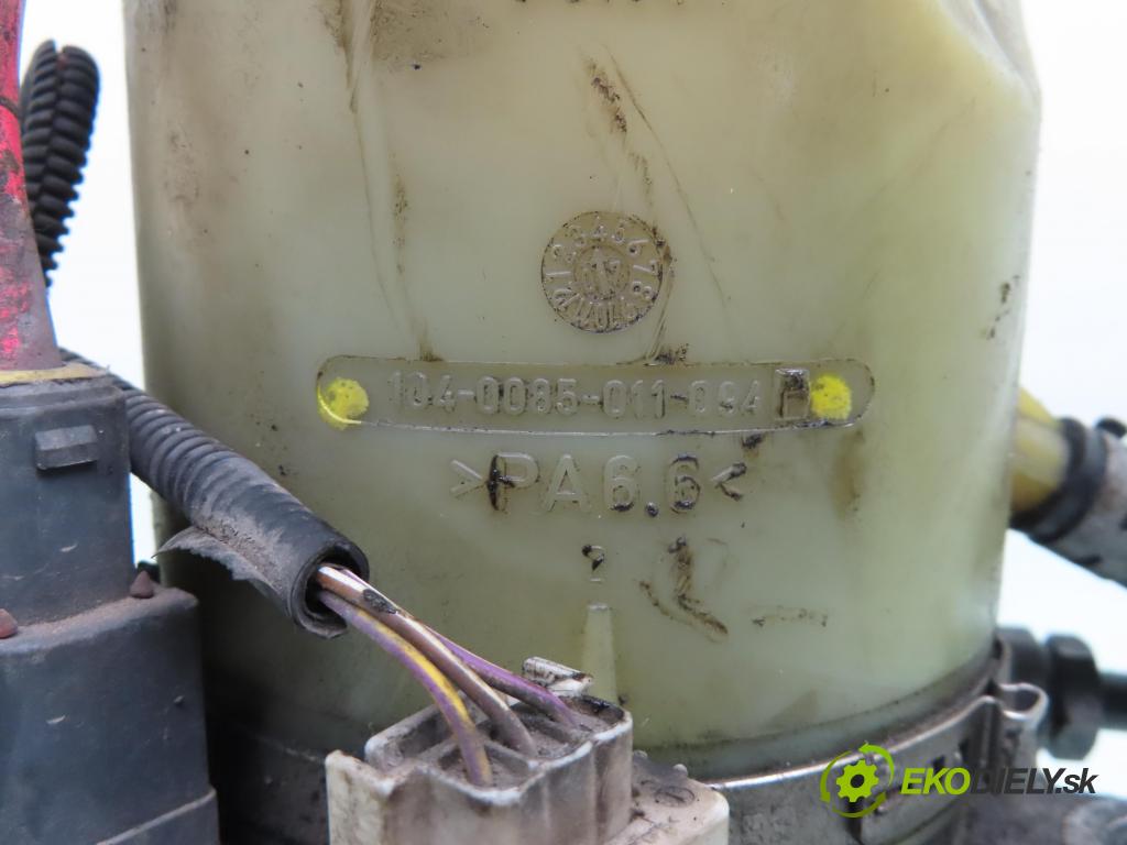 FORD C-MAX (DM2) MINIVAN 2007 85,00 1.8 TDCi 115 - KKDB 1753,00 Pumpa servočerpadlo 4M513K514BF ; 1040085011094