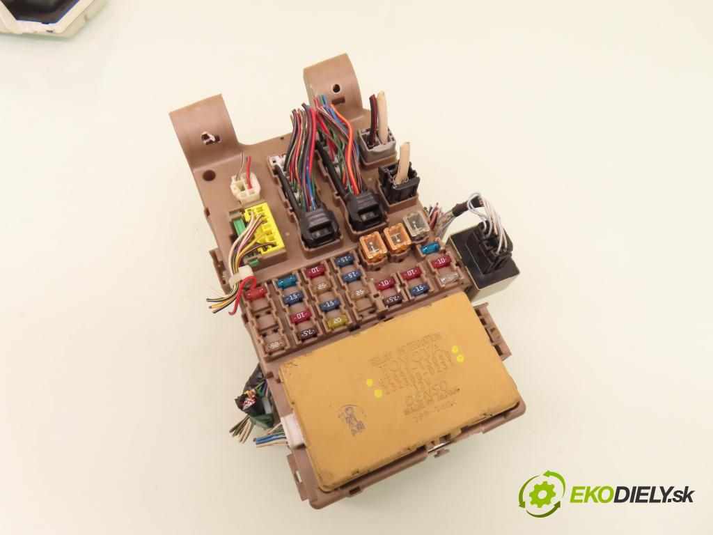 TOYOTA COROLLA (_E12_) HB 2002 81,00 1.6 VVT-i (ZZE121_) - 3ZZ-FE 1598,00 spínačka / imobilizéra IMMO / řídící jednotka 8966113250 ; 1752008301 ; 8264113040