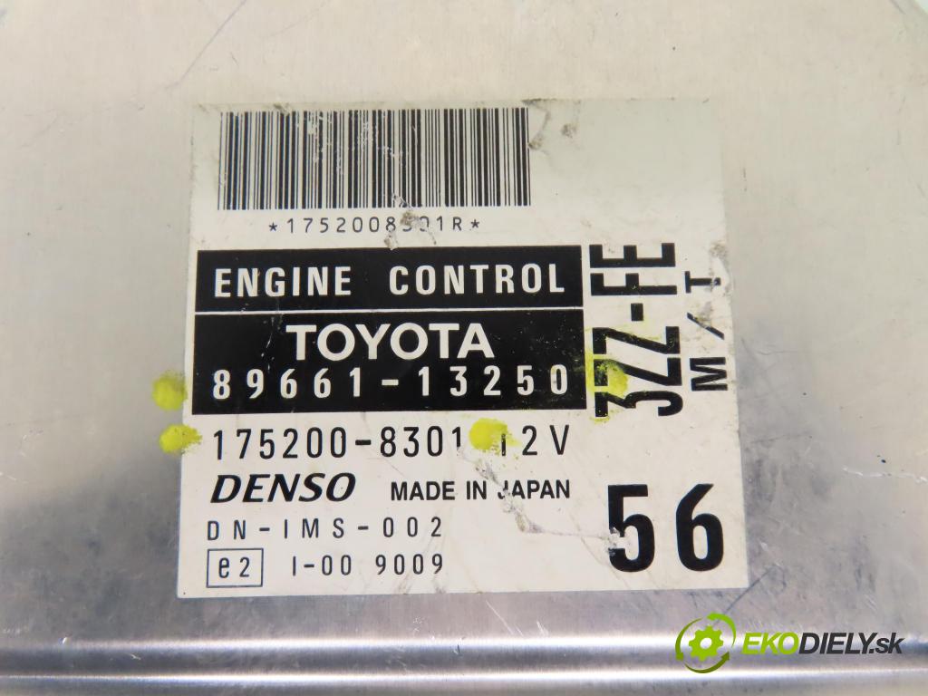 TOYOTA COROLLA (_E12_) HB 2002 81,00 1.6 VVT-i (ZZE121_) - 3ZZ-FE 1598,00 spínačka / imobilizéra IMMO / řídící jednotka 8966113250 ; 1752008301 ; 8264113040
