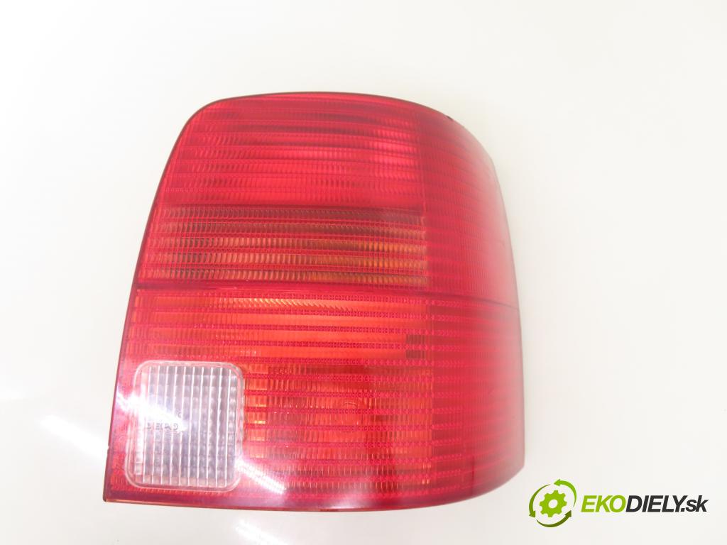 VW PASSAT B5 Variant (3B5) KOMBI 1998 81,00 1.9 TDI 110 - AFN 1896,00 Svetlo pravé zadné 389945257