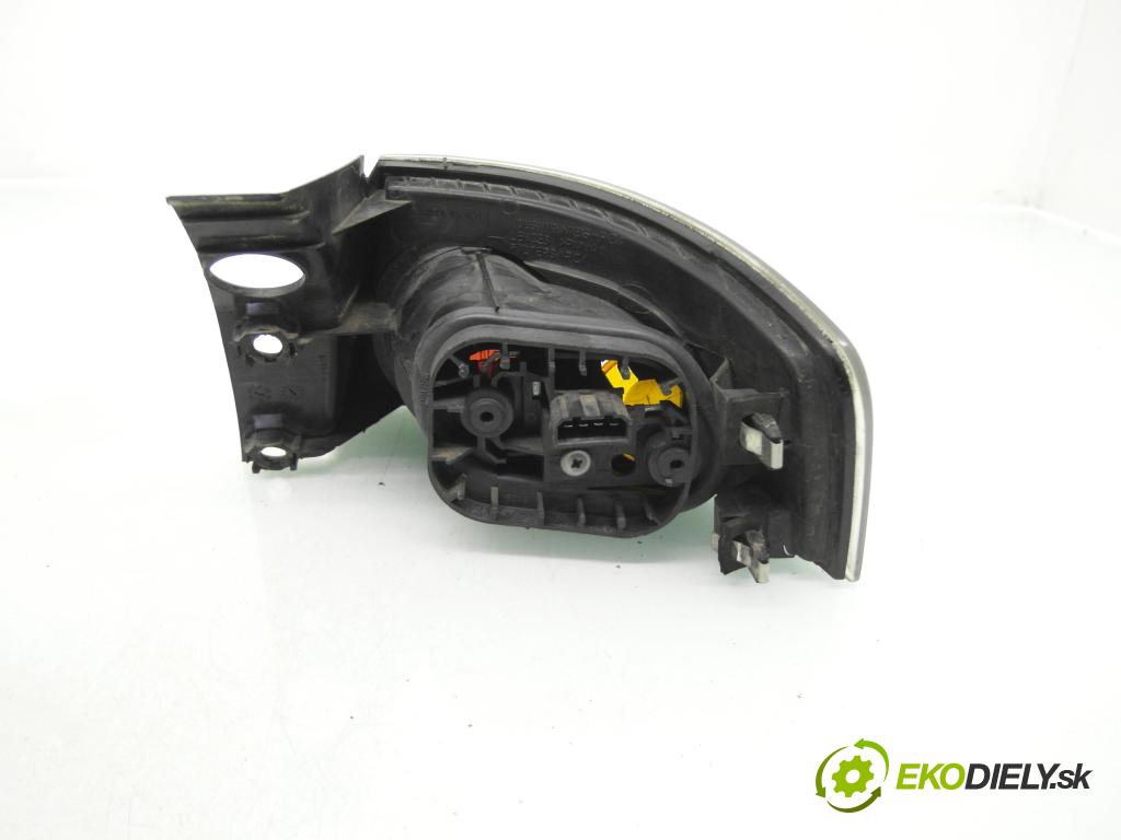 SEAT IBIZA III (6L1) HB 2008 59,00 1.4 TDI - BNV 1422,00 světlo levé zadní 6L6945098E ; 6L6945111B ; 6L6945095D