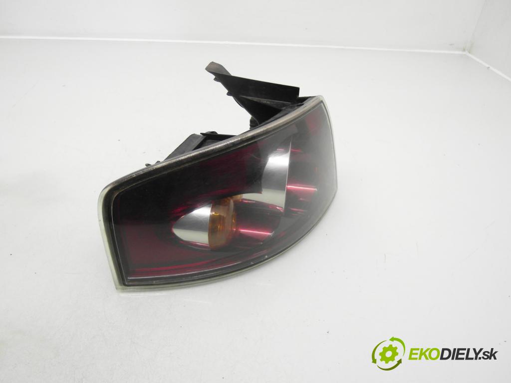 SEAT IBIZA III (6L1) HB 2008 59,00 1.4 TDI - BNV 1422,00 světlo levé zadní 6L6945098E ; 6L6945111B ; 6L6945095D