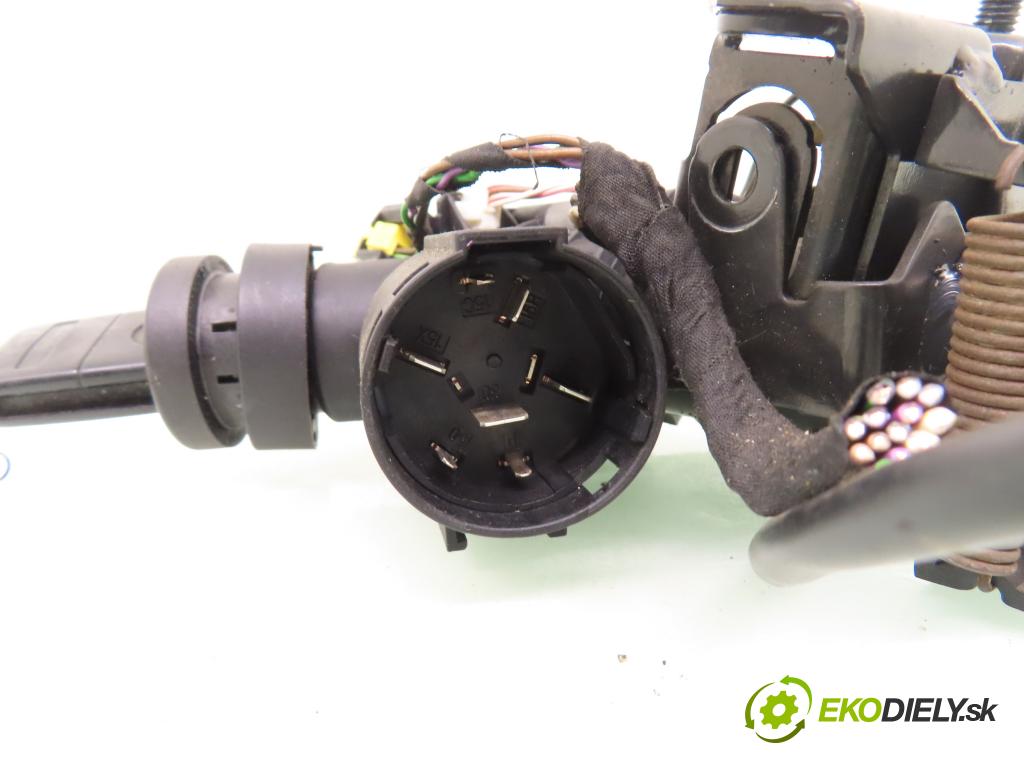 MERCEDES-BENZ KLASA A (W168) HB 2001 75,00 1.6 102 A 160  M 166.960 1598,00 spinačka A1684820184 ; A1684620378 (Spínacia skrinka)