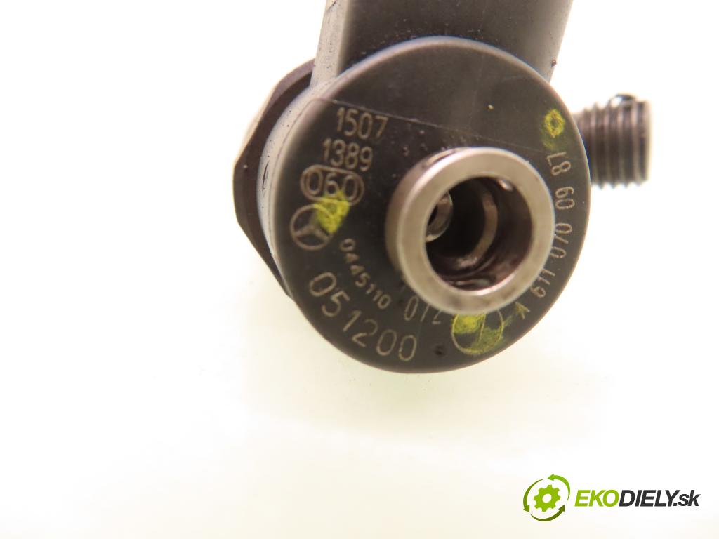 MERCEDES-BENZ KLASA E (W210) SEDAN 2001 105,00 2.2 CDI 143 - OM 611.961 2148,00 vstřikovač A6110700987 ; 0445110072 (Vstřikovač paliva)