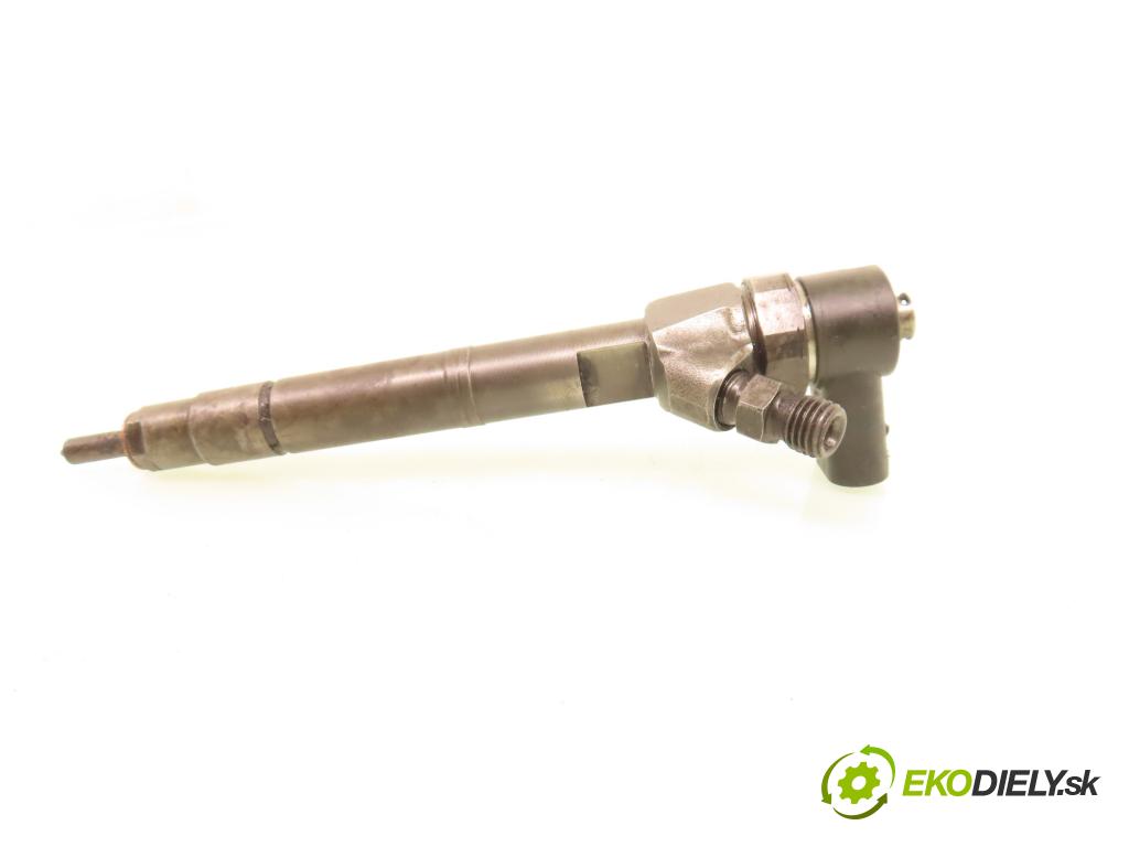 MERCEDES-BENZ KLASA E (W210) SEDAN 2001 105,00 2.2 CDI 143 - OM 611.961 2148,00 vstrekovač A6110700987 ; 0445110072 (Vstrekovač paliva)