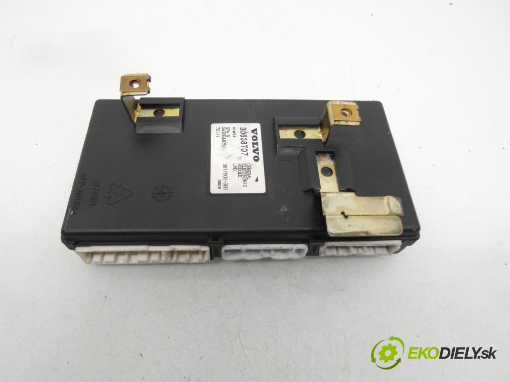 VOLVO S40 I (VS) SEDAN 2003 90,00 1.8 - B 4184 S2 1783,00 MODUL komfortu 30638707 ; SW30644058 ; 3817900360