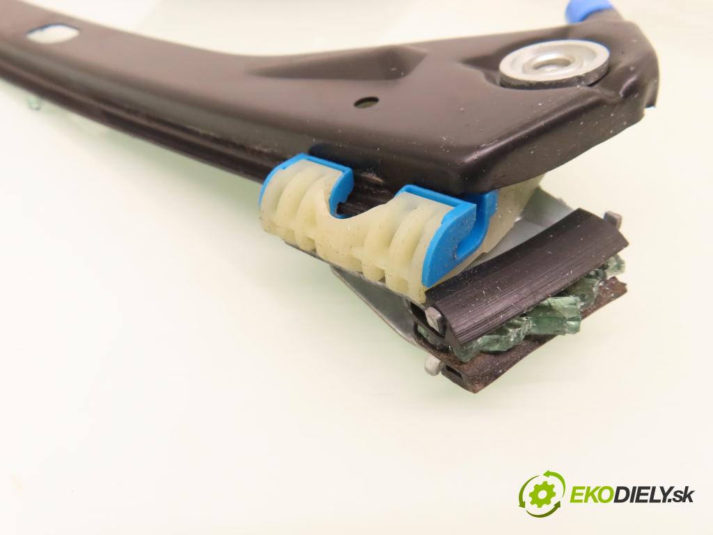 VW GOLF V (1K1) HB 2004 103,00 2.0 TDI 16V - BKD 1968,00 Mechanizmus okien 1K0959701E ; 1K09597932C