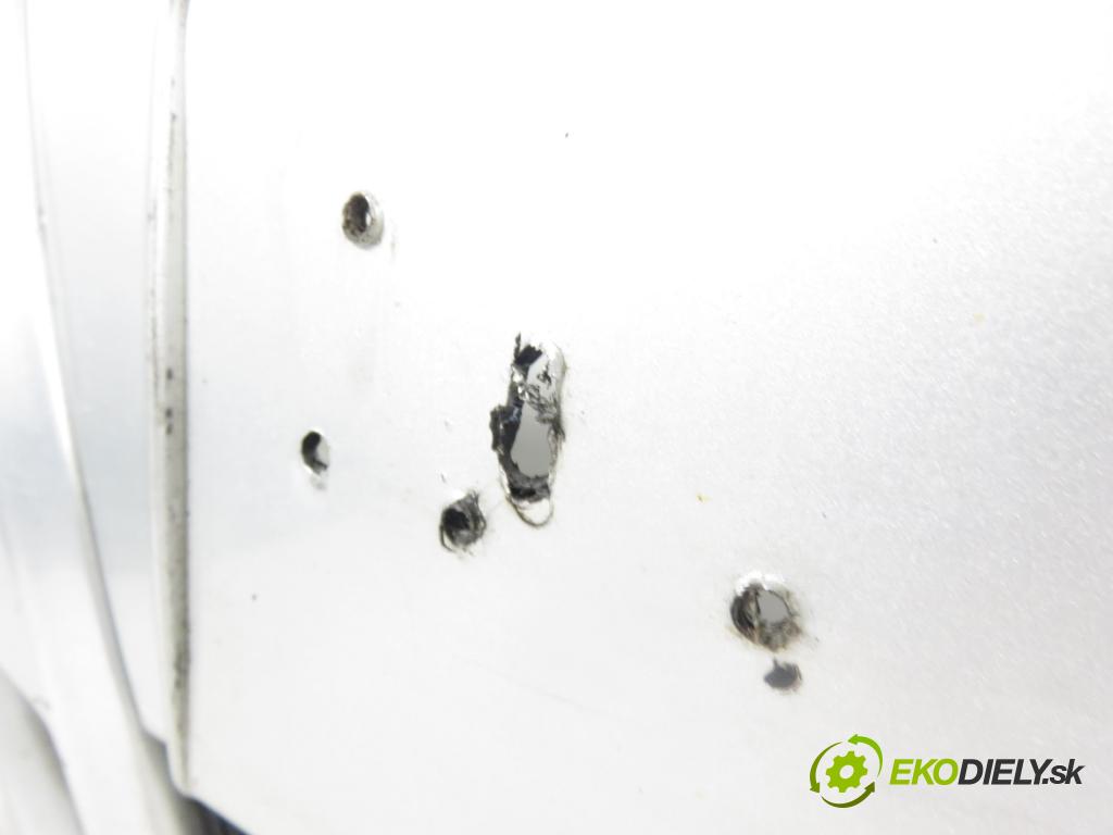 VW TOURAN (1T1, 1T2) MINIVAN 2003 74,00 1.9 TDI PD 100 - AVQ 1896,00 Nárazník predný