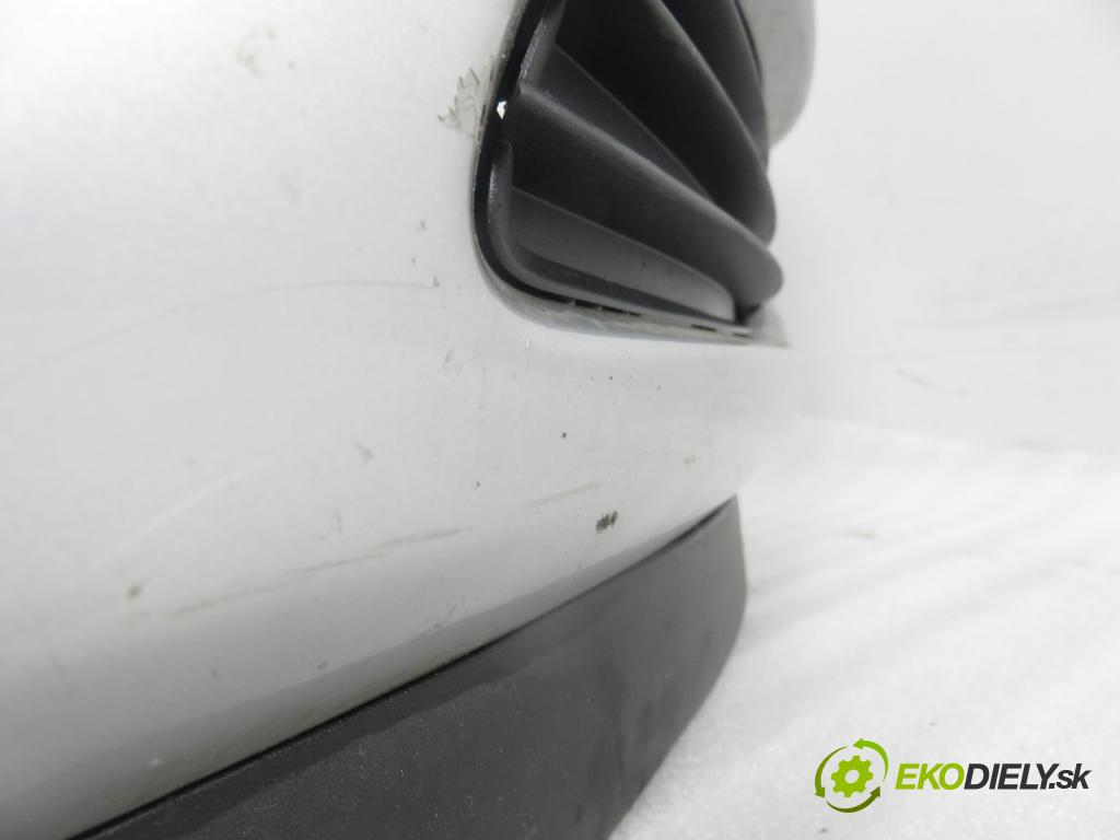 OPEL ASTRA H (A04) HB 2004 77,00 1.6 - Z 16 XEP 1598,00 Nárazník predný