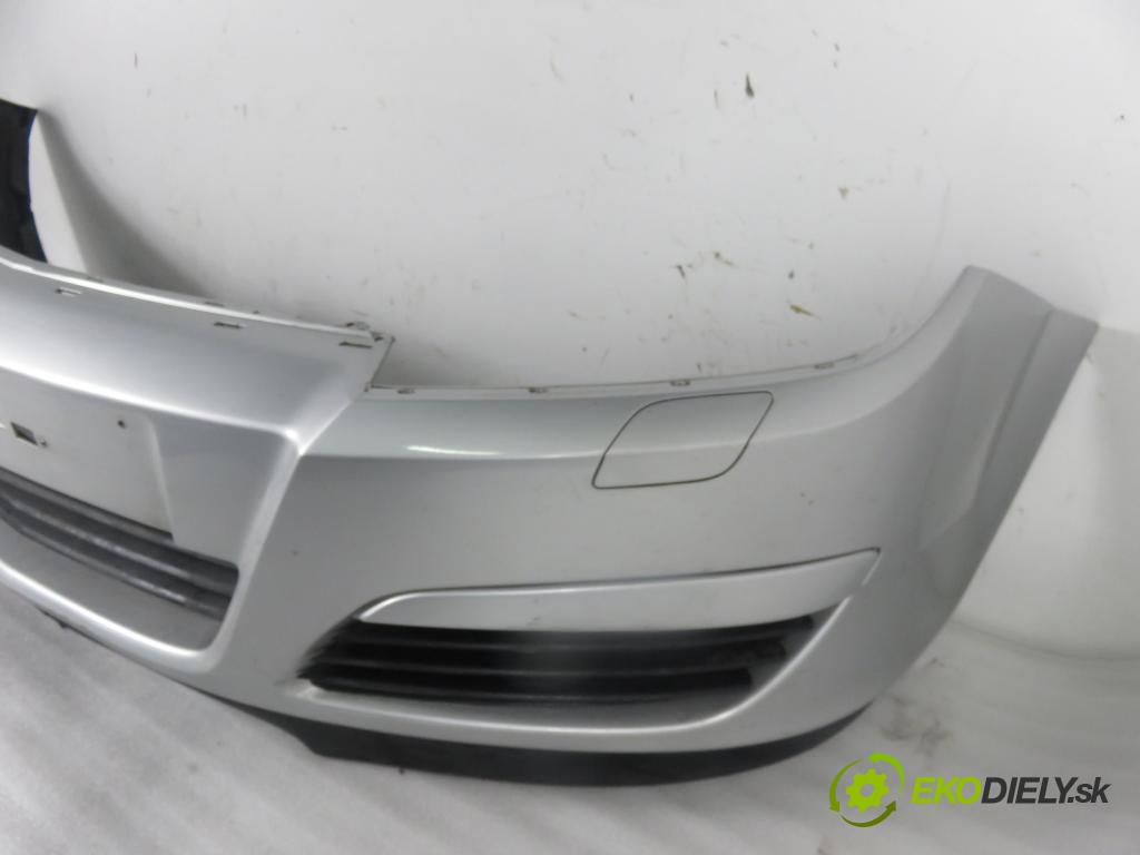 OPEL ASTRA H (A04) HB 2004 77,00 1.6 - Z 16 XEP 1598,00 Nárazník predný