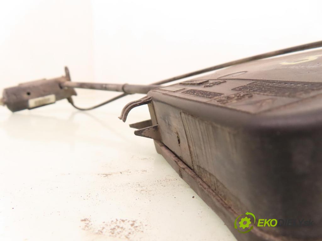 PEUGEOT 307 SW (3H) KOMBI 2003 80,00 1.6 BioFlex - NFU (TU5JP4) 1587,00 ZÁVĚS KOLA NÁHRADNÍ: 9648236680 ; 9649104080 ; 96481316YR