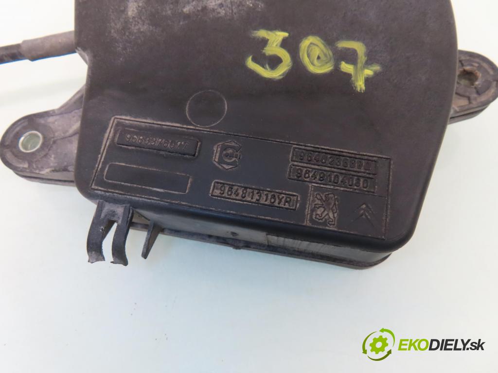 PEUGEOT 307 SW (3H) KOMBI 2003 80,00 1.6 BioFlex - NFU (TU5JP4) 1587,00 ZÁVĚS KOLA NÁHRADNÍ: 9648236680 ; 9649104080 ; 96481316YR