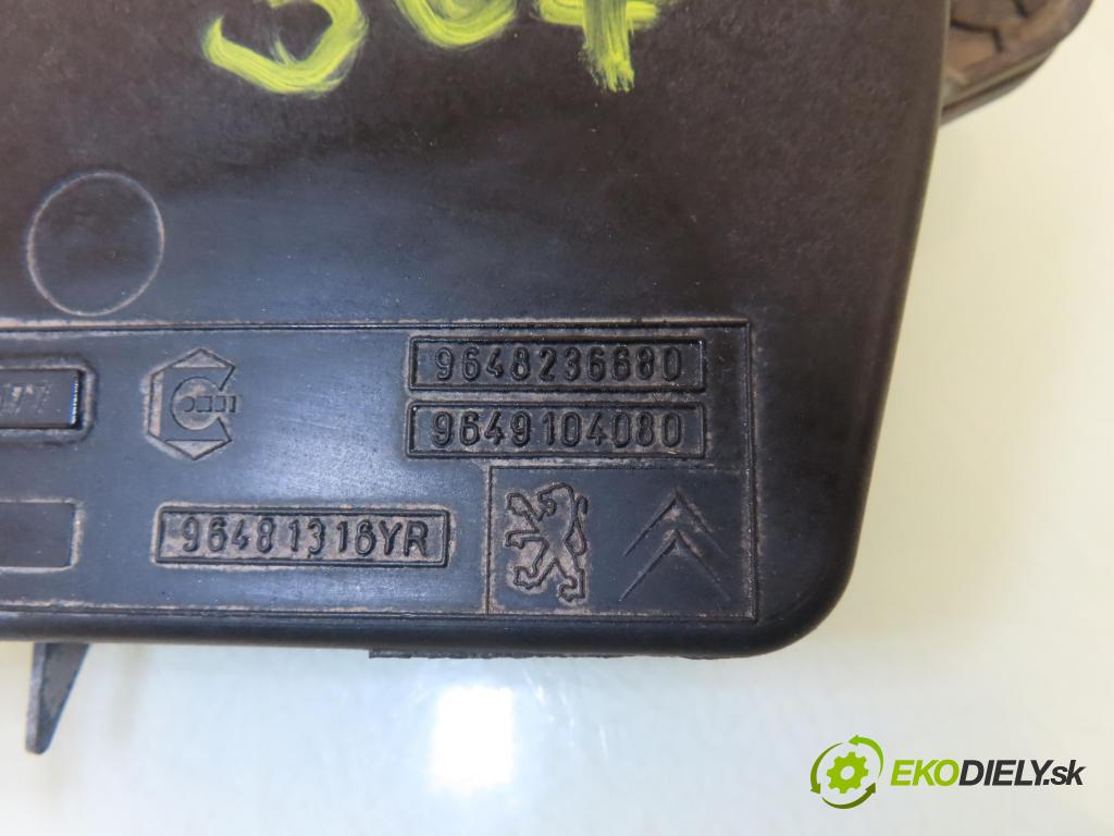 PEUGEOT 307 SW (3H) KOMBI 2003 80,00 1.6 BioFlex - NFU (TU5JP4) 1587,00 ZÁVĚS KOLA NÁHRADNÍ: 9648236680 ; 9649104080 ; 96481316YR