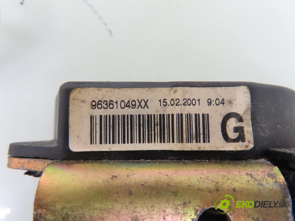 PEUGEOT 206 liftback (2A/C) HB 2001 55,00 1.4 75 - KFW 1360,00 Držiak bezpečnostný LP 96361049XX