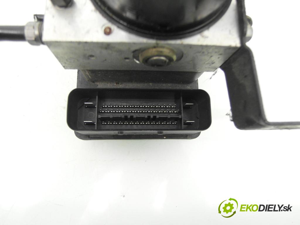 FORD FOCUS II Turnier (DA_, FFS, DS) KOMBI 2005 74,00 1.6 - HWDA 1596,00 Pumpa ABS 10096001193 ; 00402966D0 (Pumpa ABS)