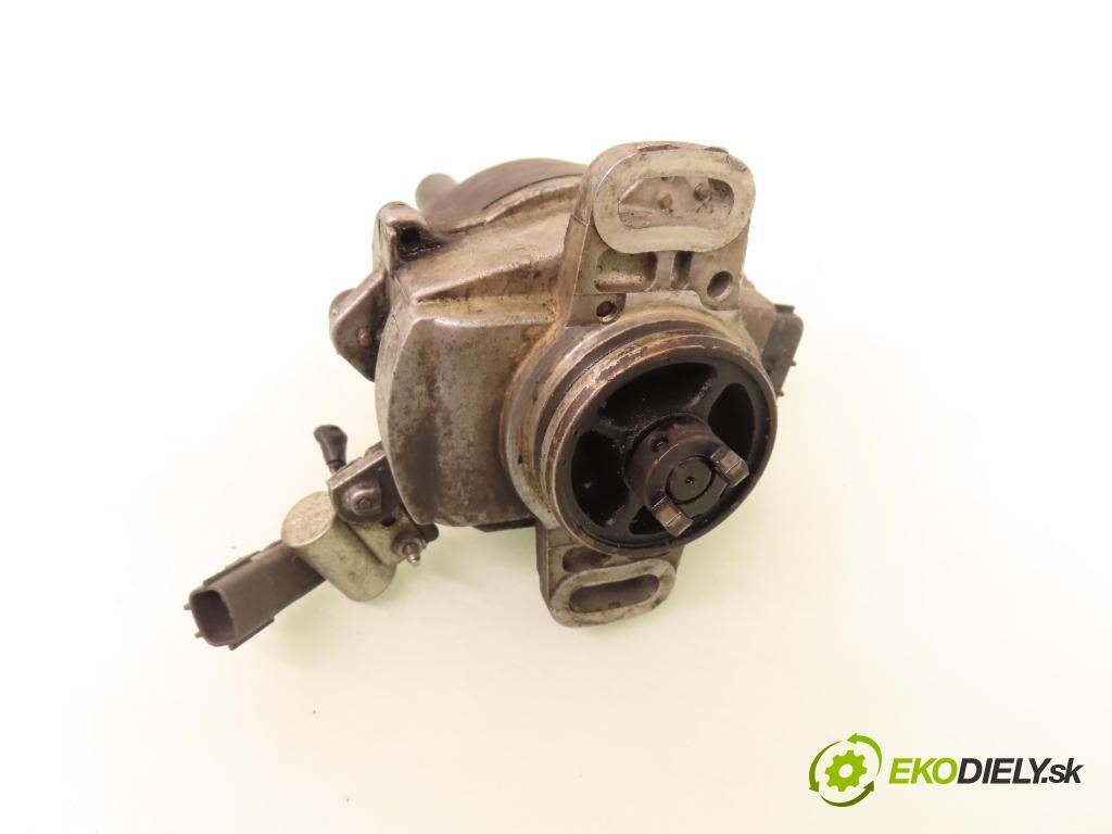 NISSAN ALMERA I (N15) HB 1995 55,00 1.4 GX,LX - GA14DE 1392,00 Rozdeľovač zapaľovací D4T9302 ; 221001N001