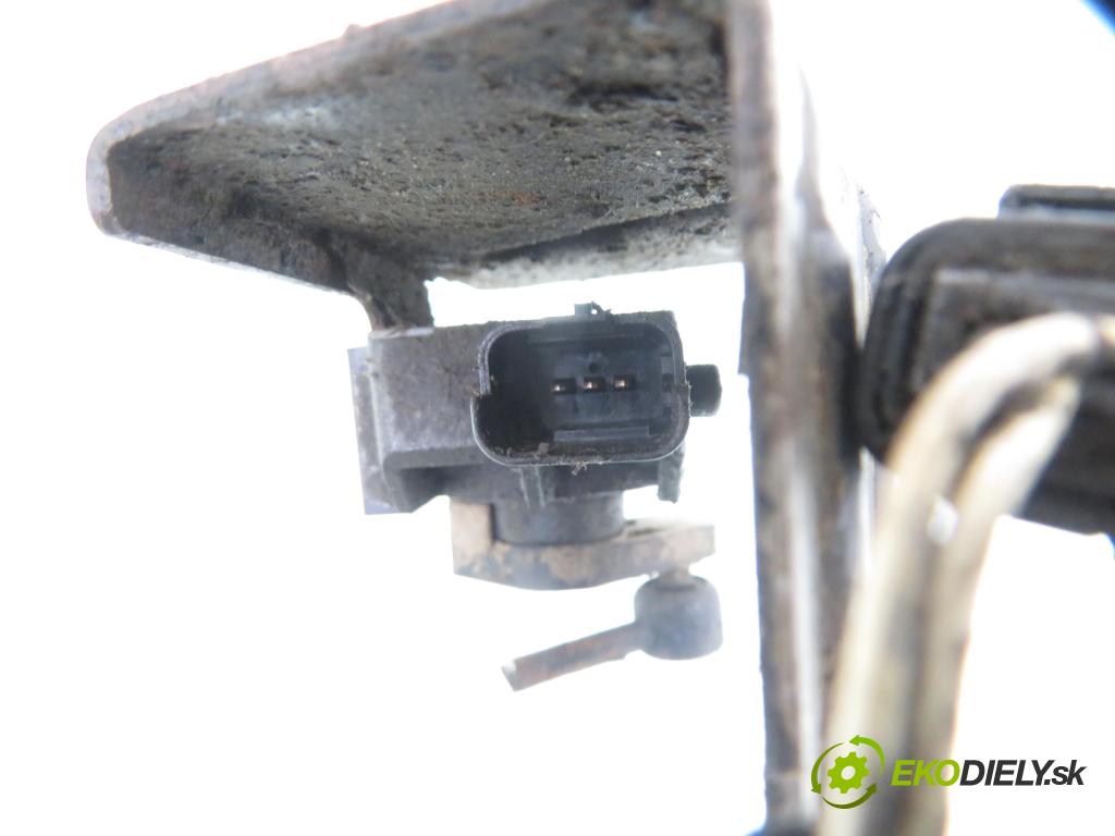 CITROEN C5 I (DC_) LIFTBACK 2001 98,00 2.2 HDi (DC4HXB, DC4HXE) - 4HX (DW12TED4/FAP) 2179,00 ventil nápravy 96399219E