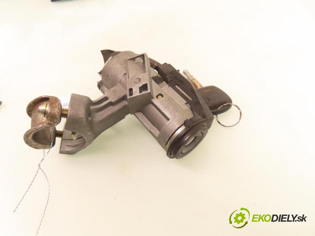 TOYOTA COROLLA kombi (_E12_) KOMBI 2004 81,00 1.6 VVT-i (ZZE121_) - 3ZZ-FE 1598,00 spinačka / imobilizéra IMMO / Riadiaca jednotka 8966102B80 ; MB2750008801 ; 8264102040