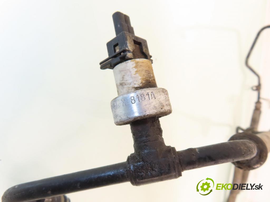 FORD GALAXY (WGR) MINIVAN 1998 107,00 2.3 16V DOHC 146 - E5SA 2295,00 rúrka / Rúra servočerpadlo