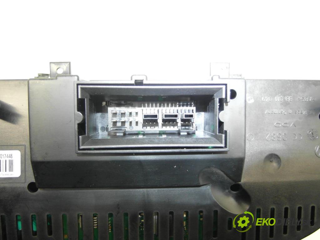 VW TOURAN (1T1, 1T2) MINIVAN 2003 74,00 1.9 TDI PD 100 - AVQ 1896,00 Prístrojovka elektrický 1T0920860A ; 110080217 ; V1312131