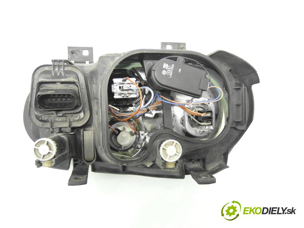 VW GOLF IV (1J1) HB 1999 74,00 1.6 - AKL 1595,00 světlo LP 1J1941017K ; 89307375