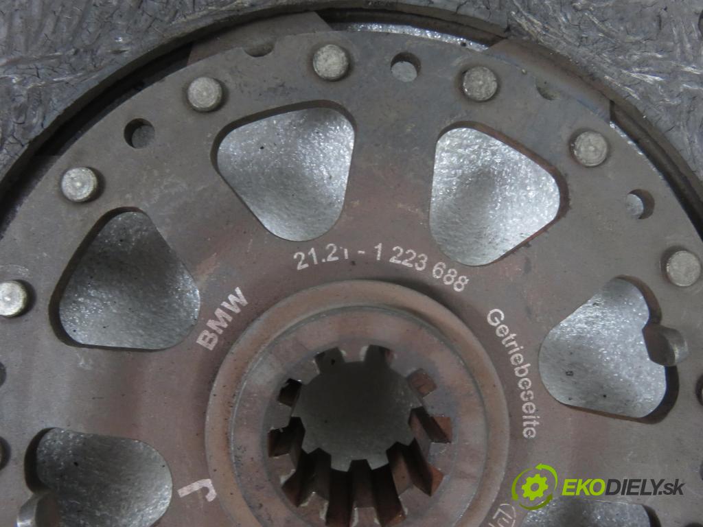 BMW 5 (E39) SEDAN 1997 110,00 520 i 150 - M52 B20 (206S3) 1991,00 Koleso dvojvrstvové 1223640 ; 1223688