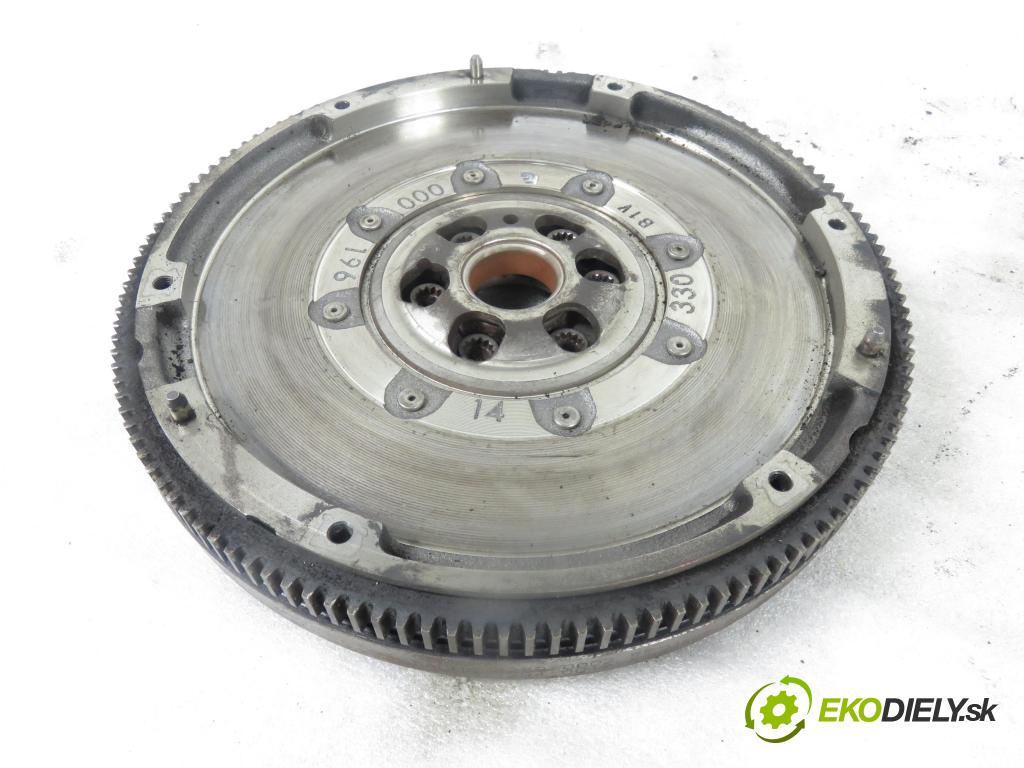 VW TOURAN (1T1, 1T2) MINIVAN 2003 74,00 1.9 TDI PD 100 - AVQ 1896,00 Koleso dvojvrstvové 2289000299 ; 2294001982 ; 3082001409