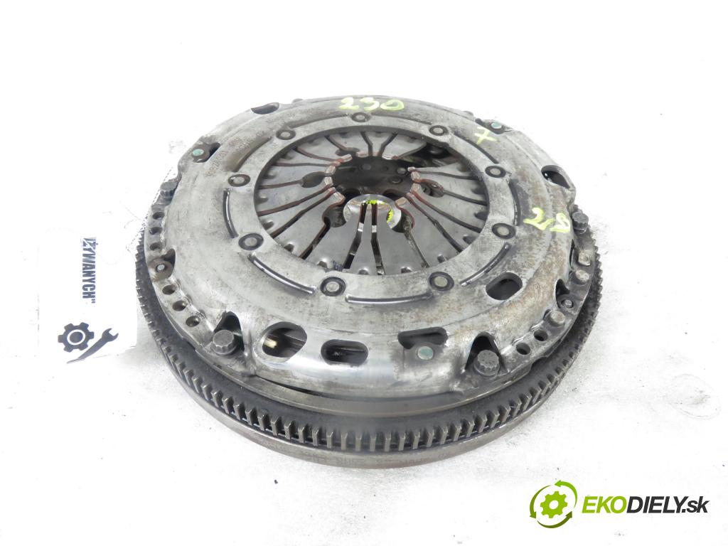 VW TOURAN (1T1, 1T2) MINIVAN 2003 74,00 1.9 TDI PD 100 - AVQ 1896,00 Koleso dvojvrstvové 2289000299 ; 2294001982 ; 3082001409