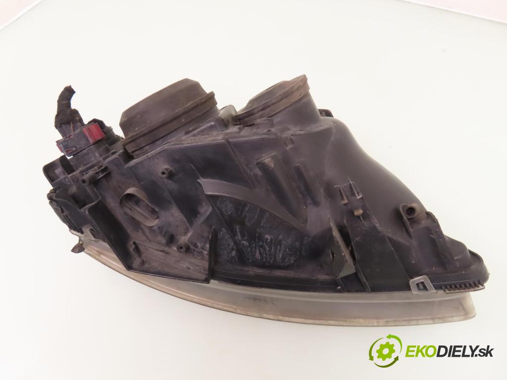SAAB 9-3 (YS3F) SEDAN 2004 92,00 2.2 TiD - D223L 2171,00 Svetlo LP 15581700LI