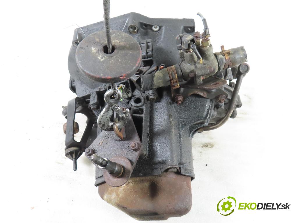 PEUGEOT 206 liftback (2A/C) HB 2001 50,00 1.4 HDi 8V 70 - 8HX 1398,00 Prevodovka MANUALNA 20CN39