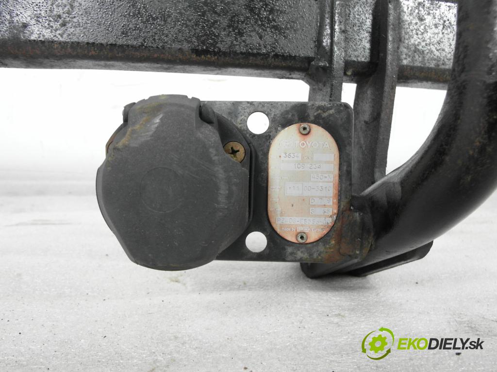 TOYOTA COROLLA kombi (_E12_) KOMBI 2004 81,00 1.6 VVT-i (ZZE121_) - 3ZZ-FE 1598,00 Hák