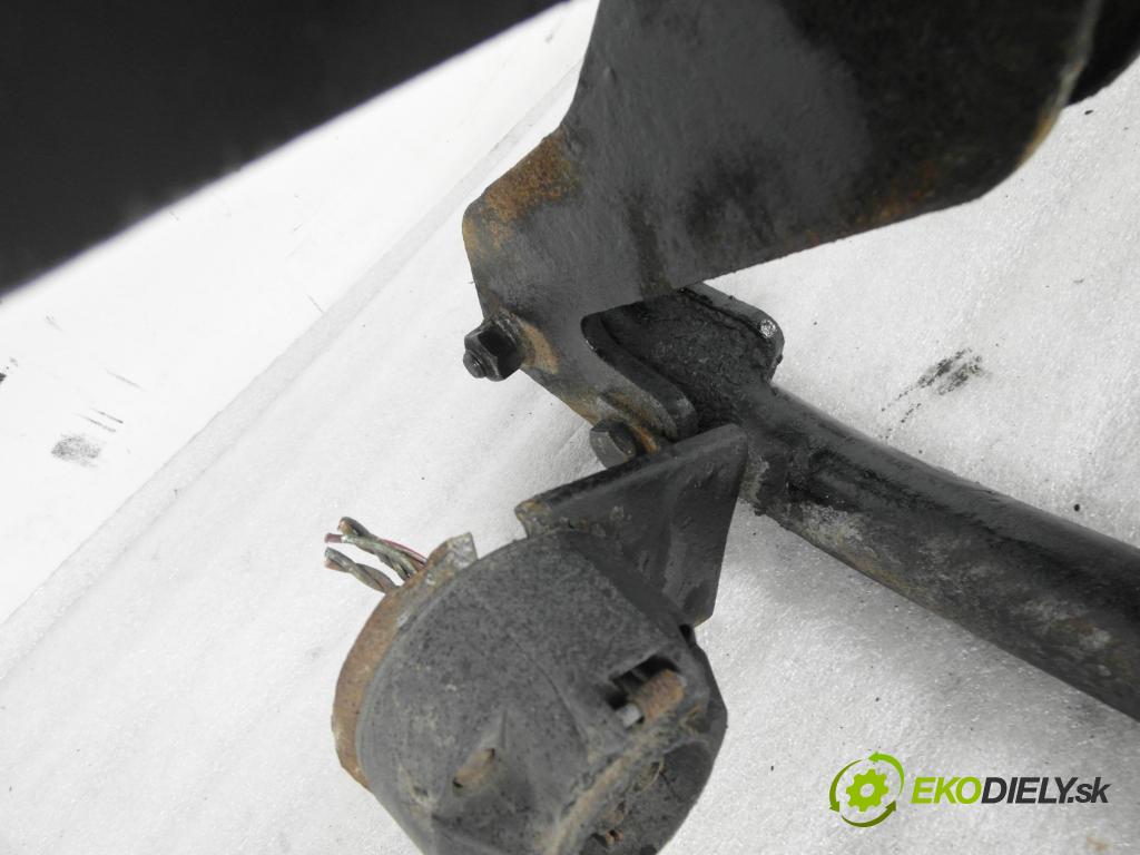 VW GOLF III (1H1) HB 1993 47,00 1.9 D 64 1896,00 Hák