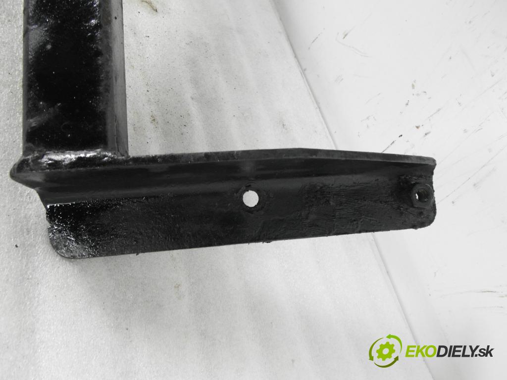 VW GOLF III (1H1) HB 1993 47,00 1.9 D 64 1896,00 Hák