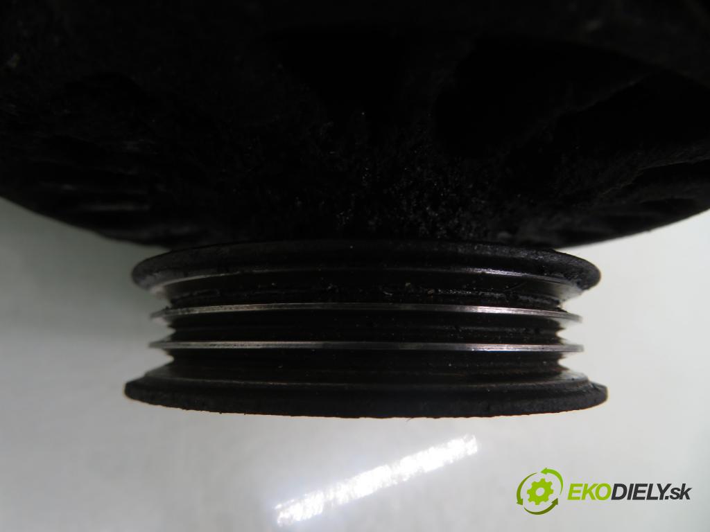 RENAULT CLIO II (BB_, CB_) HB 2000 43,00 1.2 8V 58 1149,00 Alternátor 8200065730 ; A001TA2293 (Alternátor)