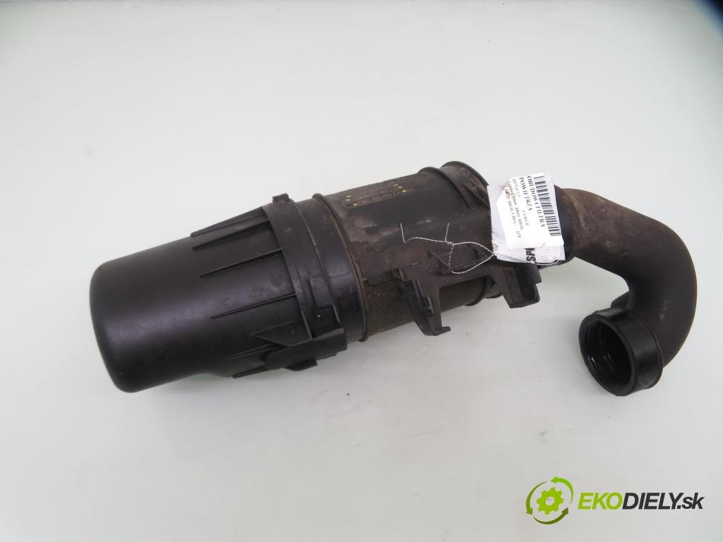 RENAULT CLIO II (BB_, CB_) HB 2000 43,00 1.2 8V 58 1149,00 Obal filtra vzduchu 7700110525 ; 7700105236 ; 7700873536 (Obal vzduchového filtra)