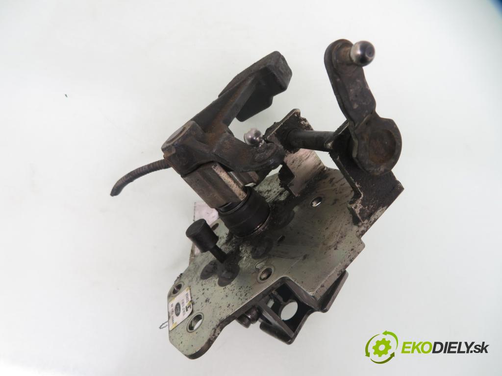 FORD C-MAX (DM2) MINIVAN 2007 85,00 1.8 TDCi 115 - KKDB 1753,00 Kulisa prevodovky 3M5R7201ZE ; D2M2A