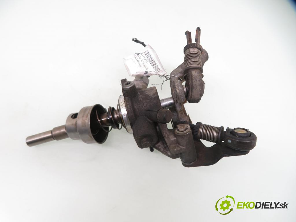 SKODA FABIA I Combi (6Y5) KOMBI 2004 47,00 1.2 - AZQ 1198,00 Kulisa prevodovky 6Q0711051