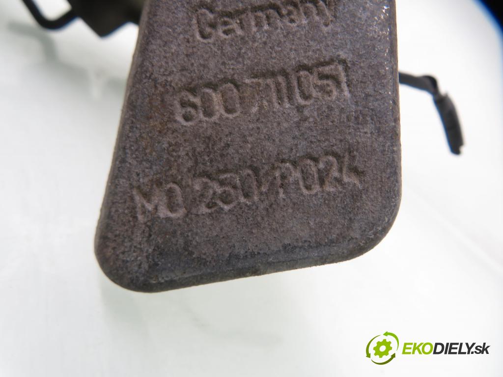 SKODA FABIA I Combi (6Y5) KOMBI 2004 47,00 1.2 - AZQ 1198,00 Kulisa prevodovky 6Q0711051