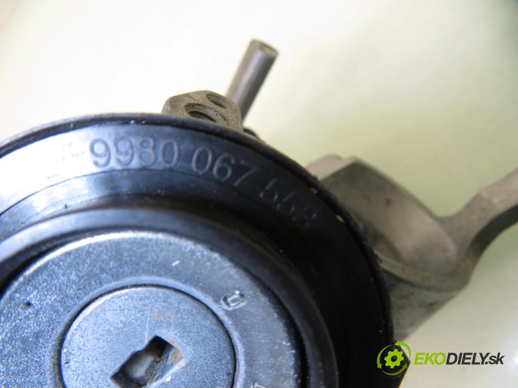 VOLVO S40 I (VS) SEDAN 2003 90,00 1.8 - B 4184 S2 1783,00 spinačka 36380100 (Spínacia skrinka)