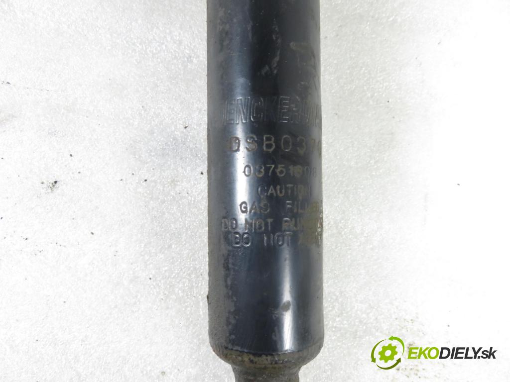 AUDI A6 Avant (4B5, C5) KOMBI 2004 120,00 2.5 TDI V6 163 - BDG 2496,00 MCPERSON PP