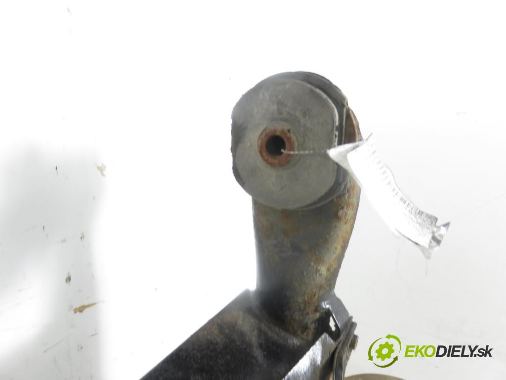 SUZUKI SWIFT III (MZ, EZ) HB 2008 67,00 1.3 91 - M13A 1328,00 Výstuha zadná ABS