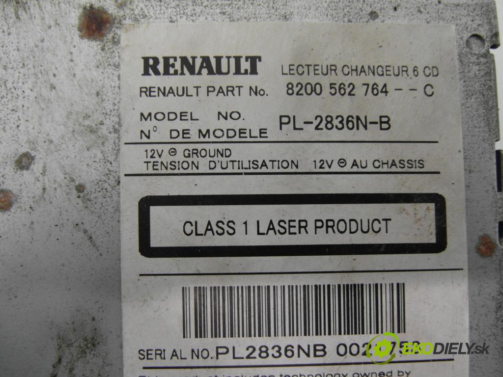 RENAULT SCENIC II (JM0/1_) MINIVAN 2008 96,00 1.9 dCi - F9Q 803 1870,00 RADIO CD 8200562764C