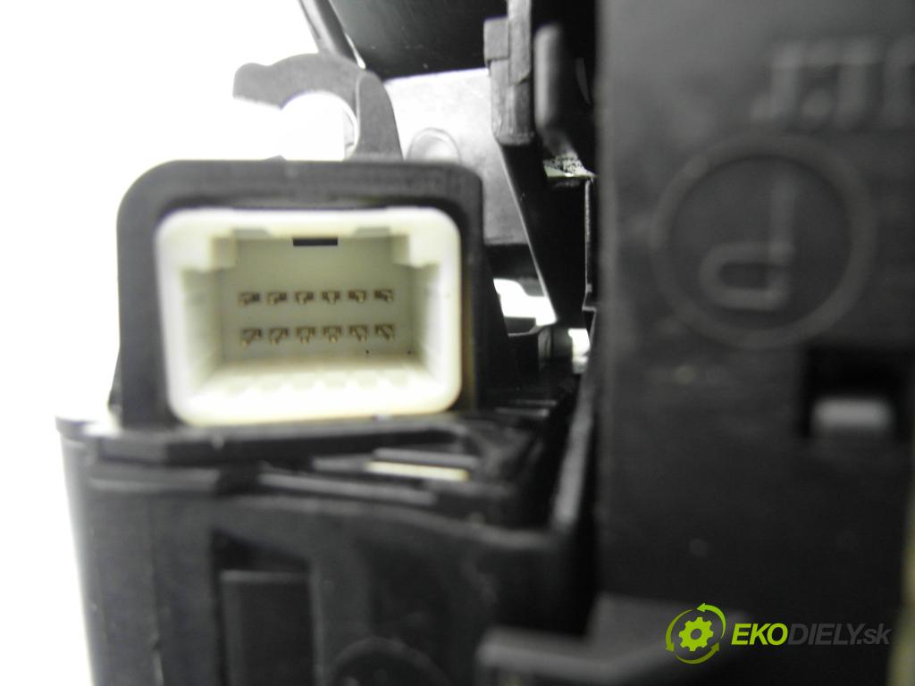 RENAULT SCENIC II (JM0/1_) MINIVAN 2008 96,00 1.9 dCi - F9Q 803 1870,00 páčka/prepínač 8200127740 ; 618500093