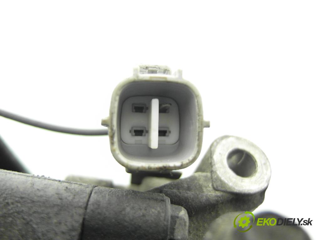 TOYOTA COROLLA Verso (_E12_) MINIVAN 2002 66,00 2.0 D-4D (CDE120_) - 1CD-FTV 1995,00 KOMPRESOR: klimatizácie 4472206350 ; SCSA06C (Kompresor klimatizácie)