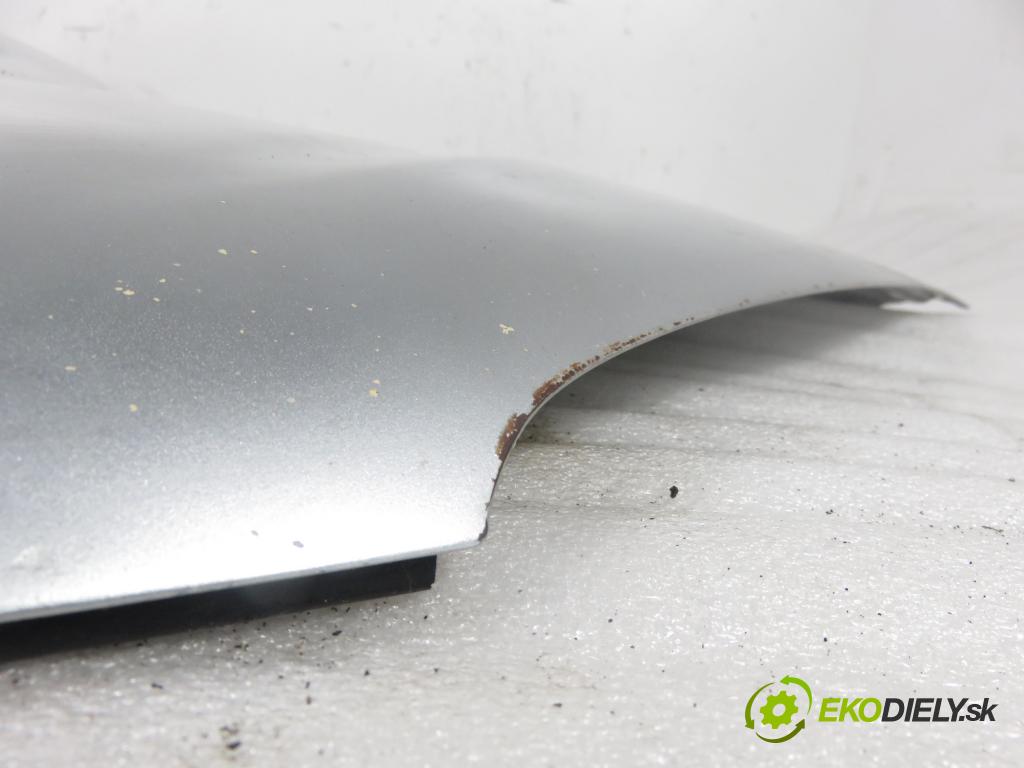 TOYOTA RAV 4 II (_A2_) SUV 2004 85,00 2.0 D-4D 4WD 116 - 1CD-FTV 1995,00 Kapota  (Kapota)